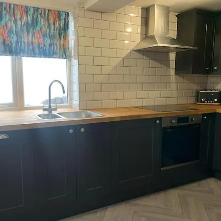 Rose Cottage, Centre, Location * Windermere
