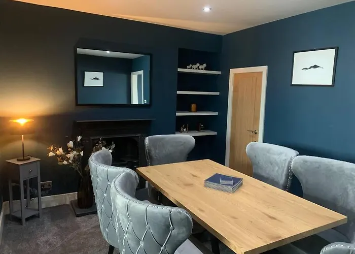 Rose Cottage, Centre, Access Windermere